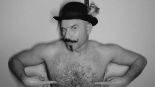 I painted my fingernails a rainbow – Jason Jenn